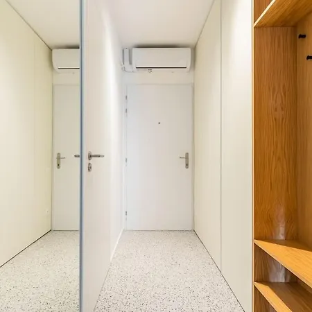 Апартаменты Slovakia Skyline Retreat At Racianska Братислава